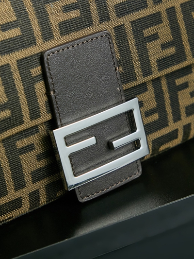 フェンディバッグ細部ディテール